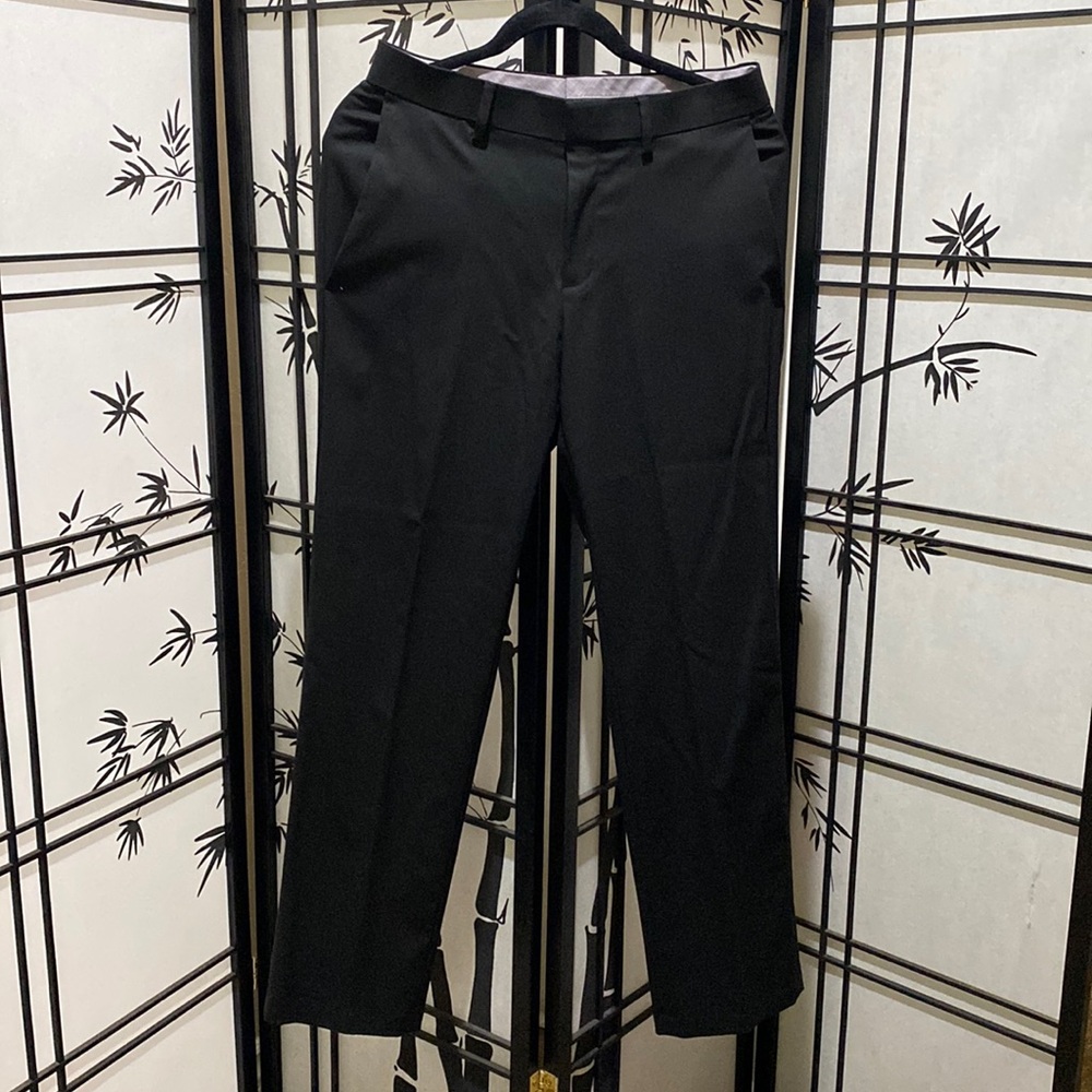 Excellent condition.  Worn 1x for a graduation. Black slacks 30x30